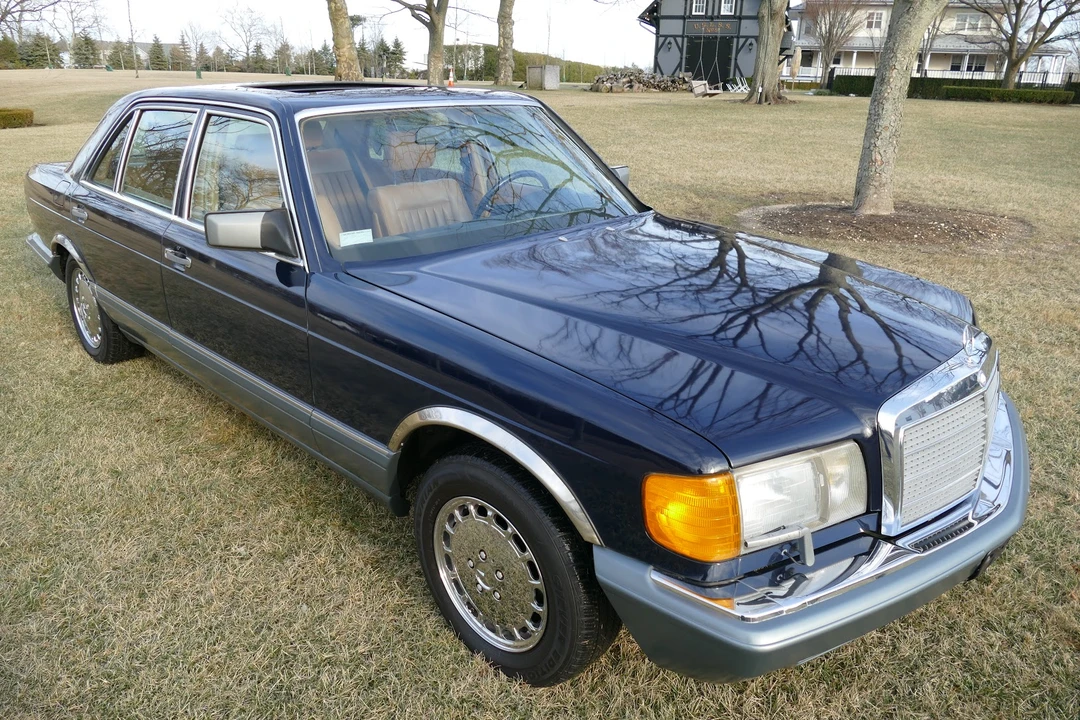 1986 Mercedes-Benz W126 S-Class Sedan - Image 2 of 31