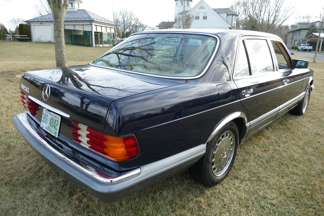 1986 Mercedes-Benz W126 S-Class Sedan - Image 9 of 31