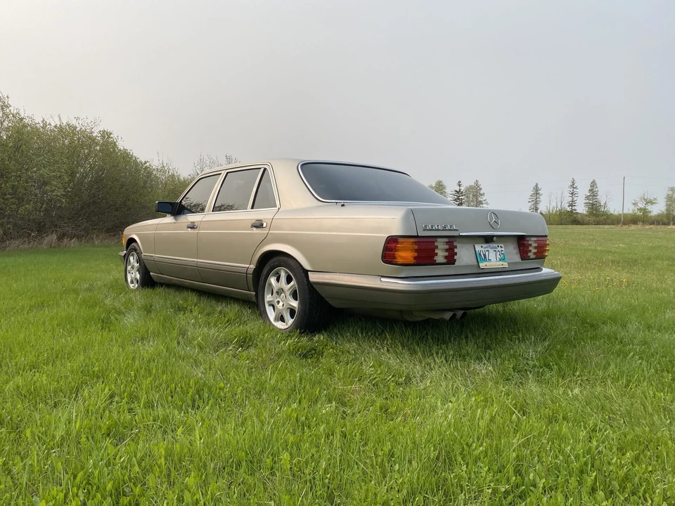 1986 Mercedes-Benz W126 S-Class Sedan - Image 3 of 31