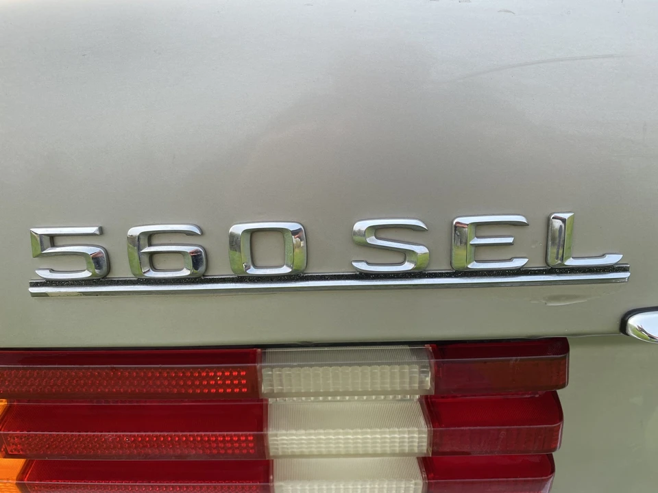 1986 Mercedes-Benz W126 S-Class Sedan - Image 24 of 31