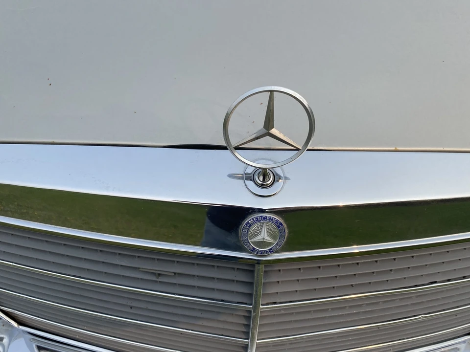 1986 Mercedes-Benz W126 S-Class Sedan - Image 14 of 31