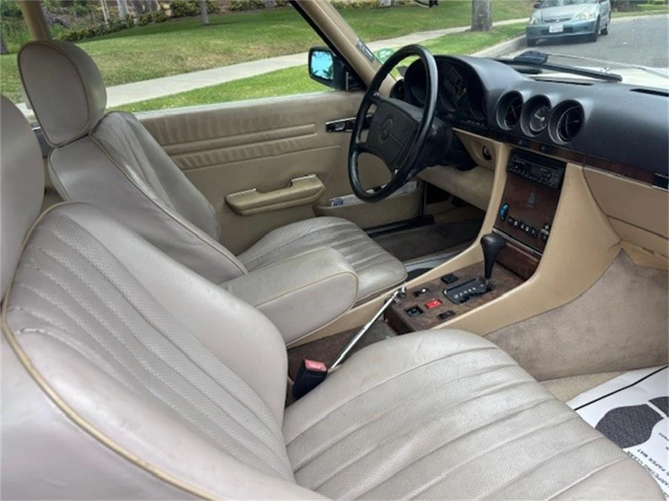 1986 Mercedes-Benz R107 SL-Class - Image 14 of 24