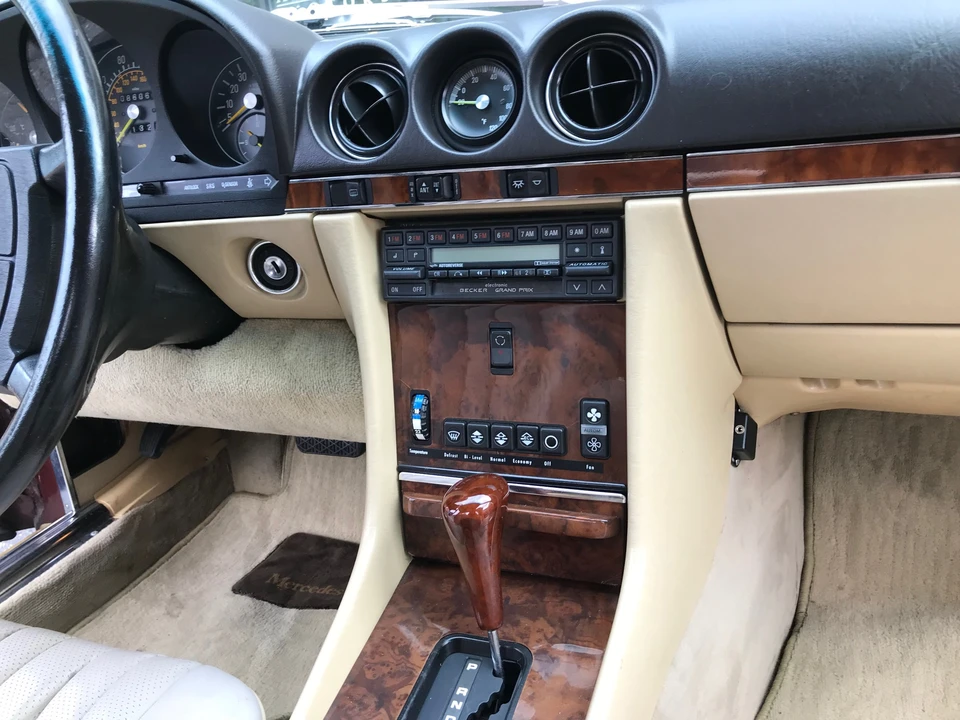 1986 Mercedes-Benz R107 SL-Class - Image 13 of 31