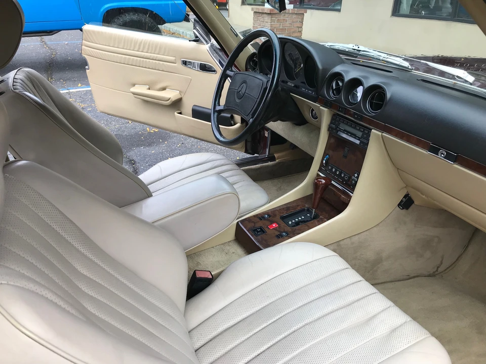 1986 Mercedes-Benz R107 SL-Class - Image 17 of 31