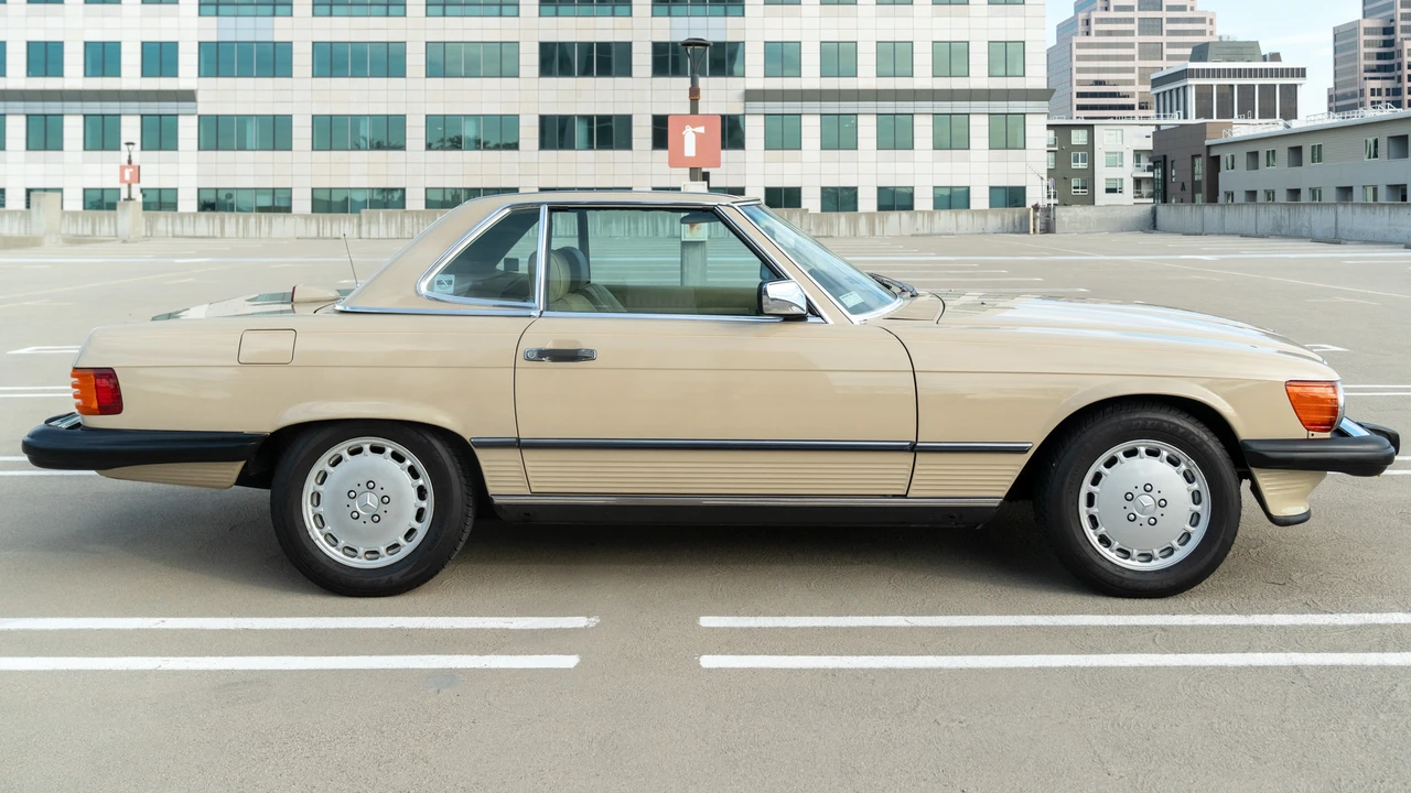 1986 Mercedes-Benz R107 SL-Class - Image 4 of 31