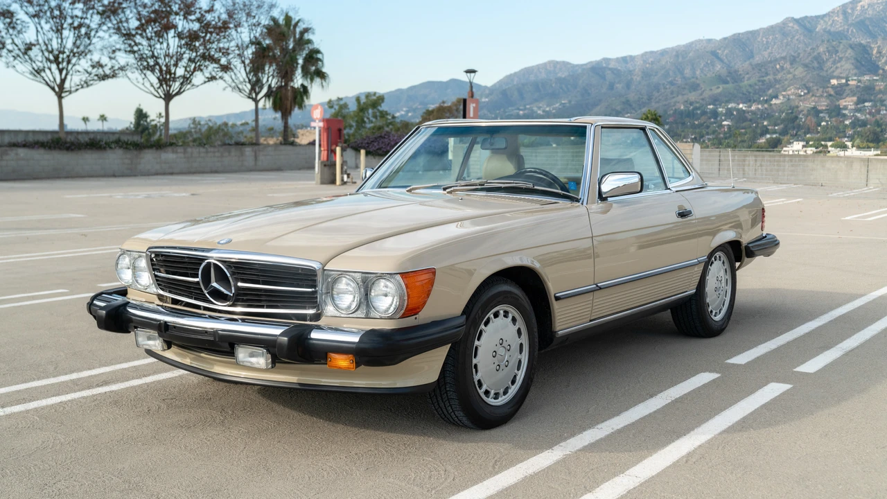 1986 Mercedes-Benz R107 SL-Class - Image 11 of 31