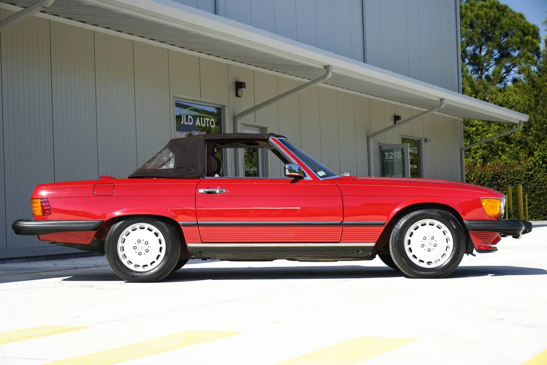 1986 Mercedes-Benz R107 SL-Class - Image 26 of 31