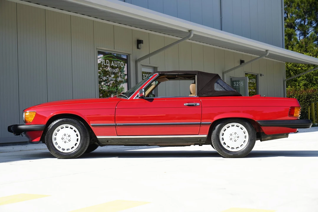 1986 Mercedes-Benz R107 SL-Class - Image 16 of 31