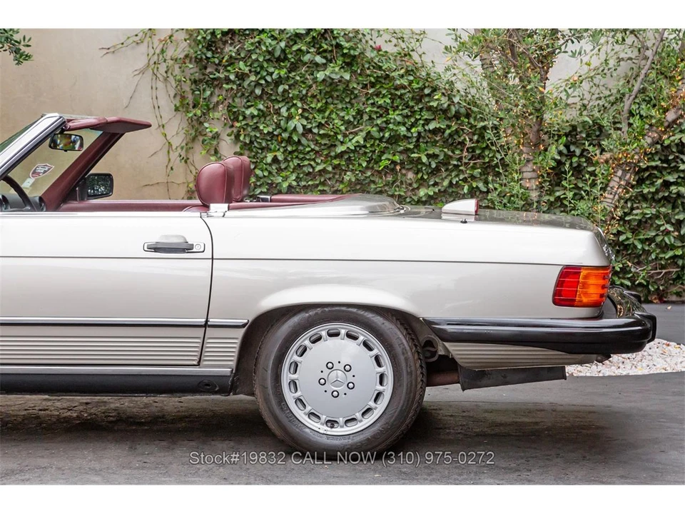 1986 Mercedes-Benz R107 SL-Class - Image 24 of 31