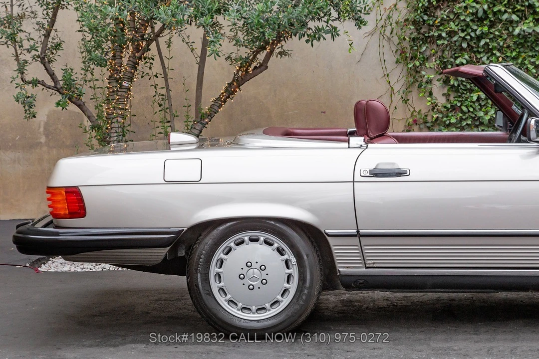 1986 Mercedes-Benz R107 SL-Class - Image 24 of 31