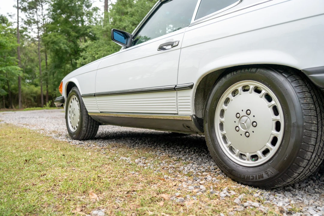 1986 Mercedes-Benz R107 SL-Class - Image 18 of 31