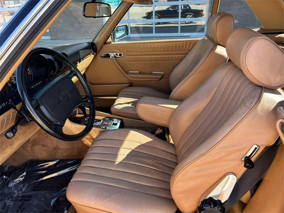 1986 Mercedes-Benz R107 SL-Class - Image 10 of 18