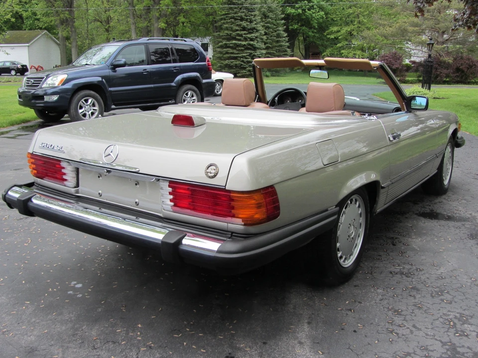 1986 Mercedes-Benz R107 SL-Class - Image 11 of 31