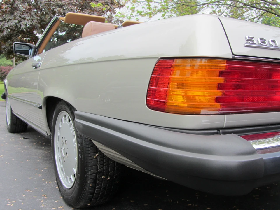 1986 Mercedes-Benz R107 SL-Class - Image 25 of 31