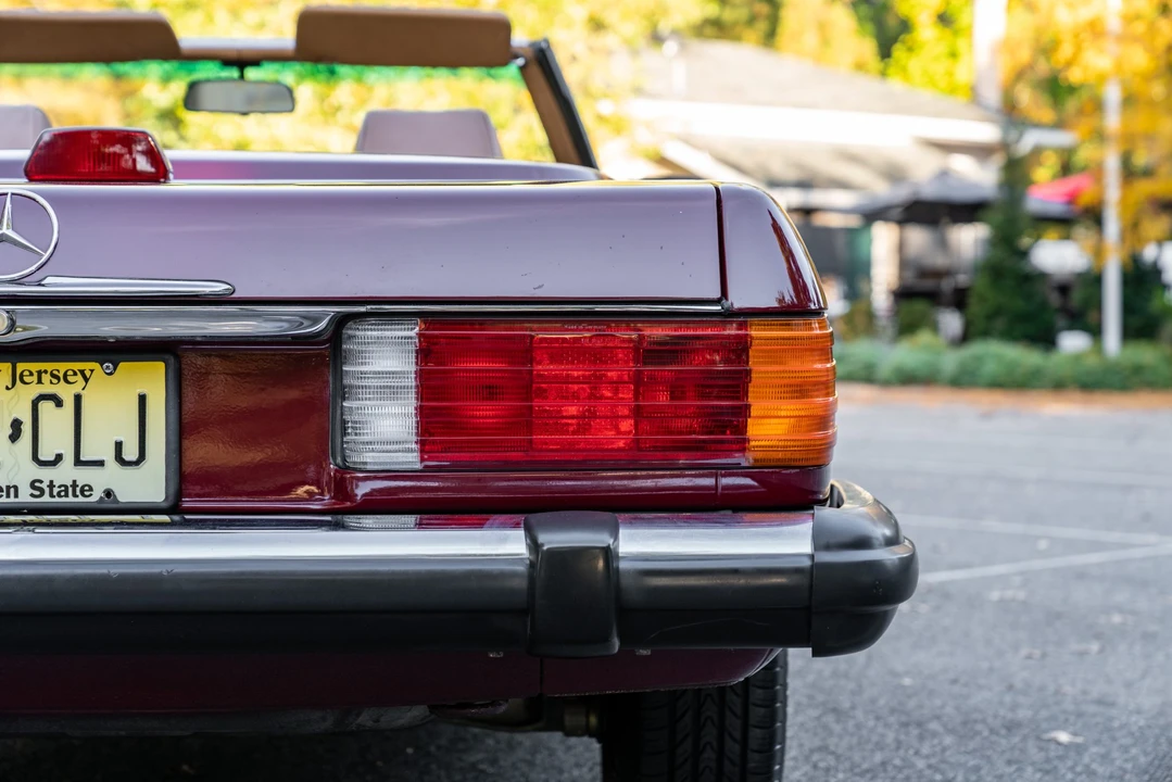 1986 Mercedes-Benz R107 SL-Class - Image 29 of 31