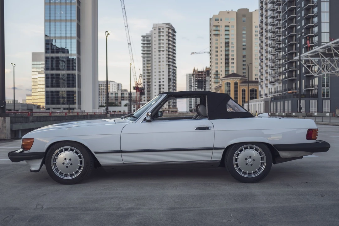 1986 Mercedes-Benz R107 SL-Class - Image 16 of 31
