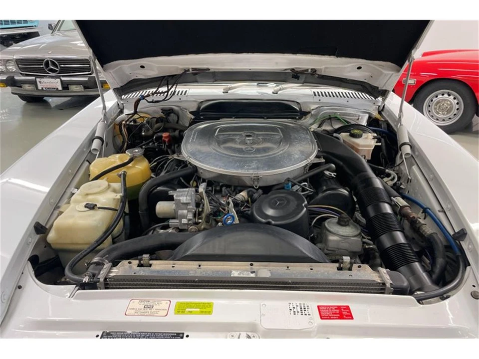 1986 Mercedes-Benz R107 SL-Class - Image 14 of 28