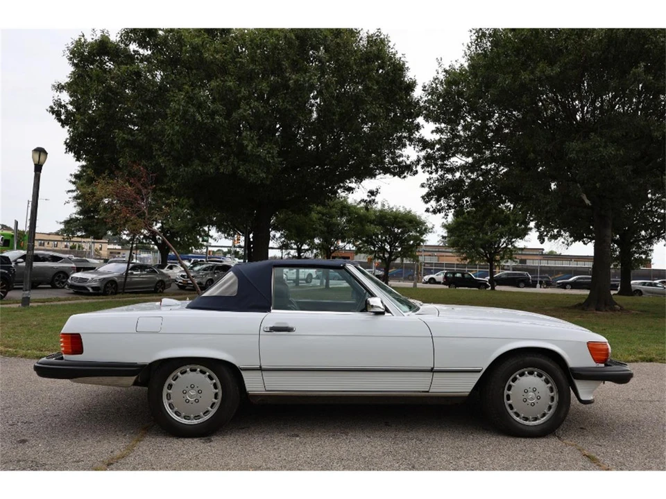 1986 Mercedes-Benz R107 SL-Class - Image 3 of 9