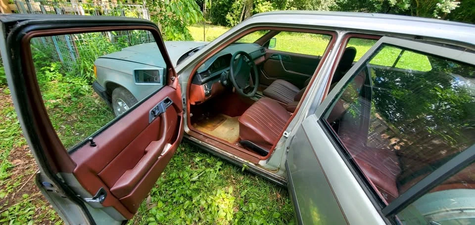 1986 Mercedes-Benz W124 E-Class - Image 6 of 17