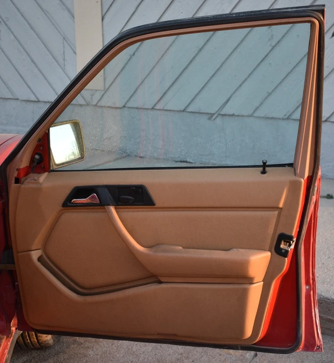 1986 Mercedes-Benz W124 E-Class - Image 10 of 13