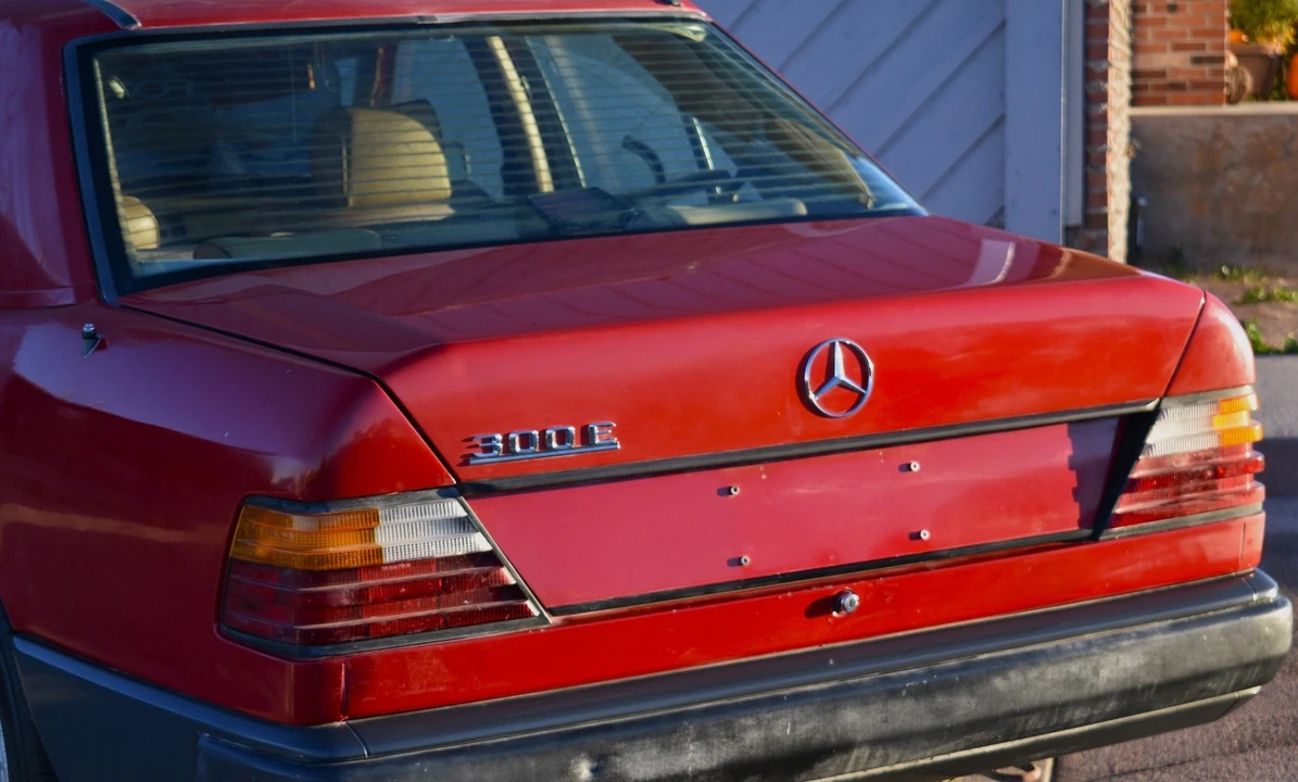1986 Mercedes-Benz W124 E-Class - Image 6 of 13