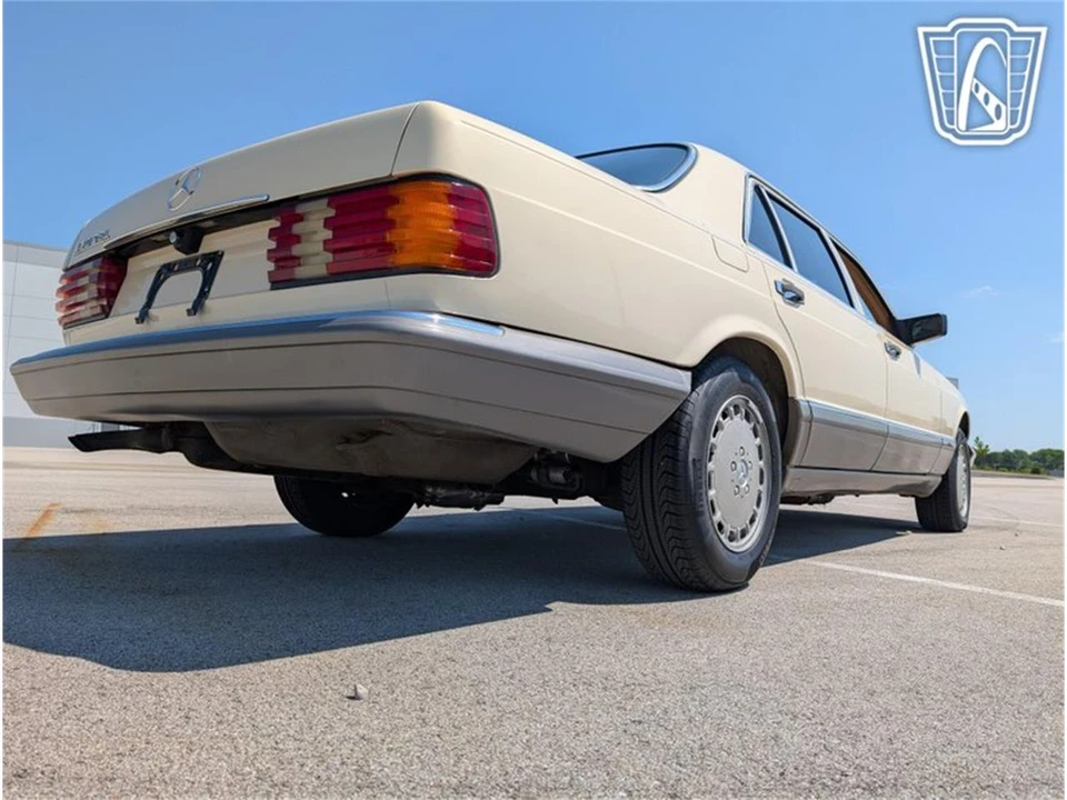 1986 Mercedes-Benz W126 S-Class Sedan - Image 16 of 31
