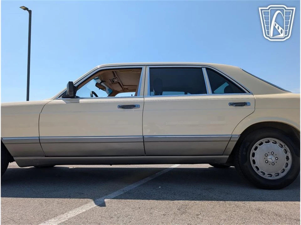 1986 Mercedes-Benz W126 S-Class Sedan - Image 31 of 31