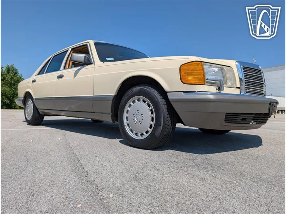 1986 Mercedes-Benz W126 S-Class Sedan - Image 22 of 31