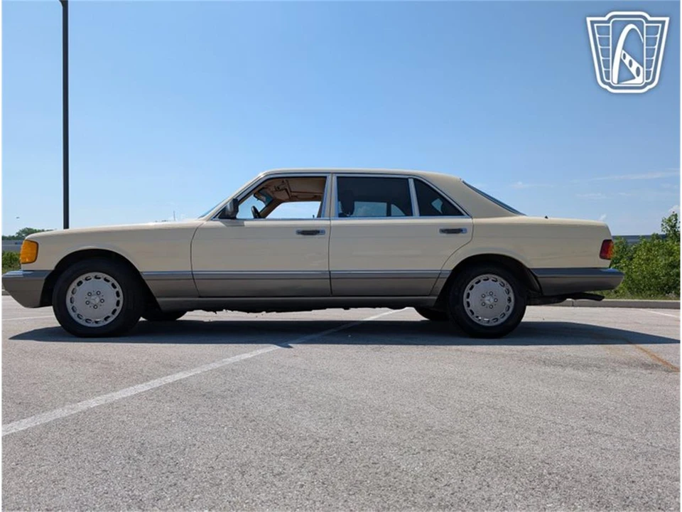 1986 Mercedes-Benz W126 S-Class Sedan - Image 7 of 31