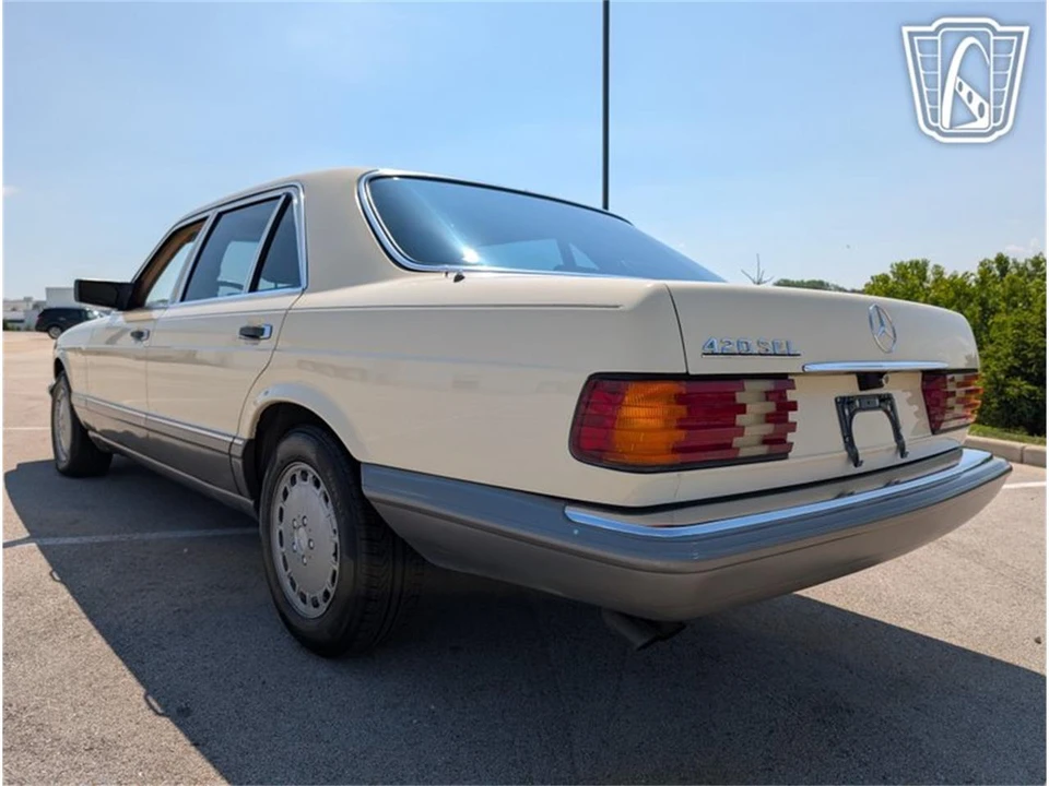 1986 Mercedes-Benz W126 S-Class Sedan - Image 9 of 31