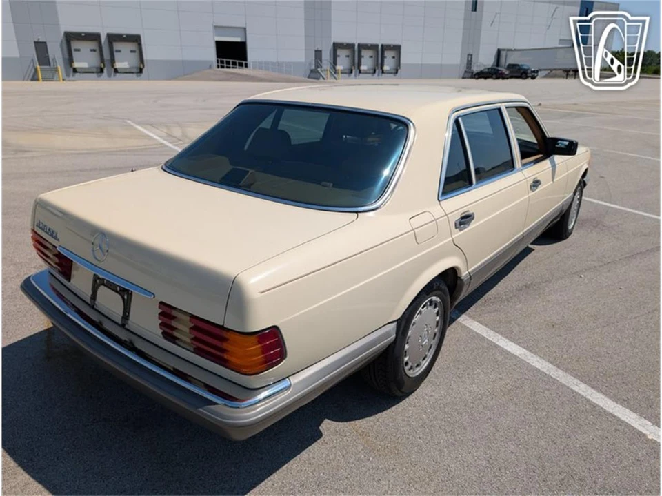 1986 Mercedes-Benz W126 S-Class Sedan - Image 14 of 31