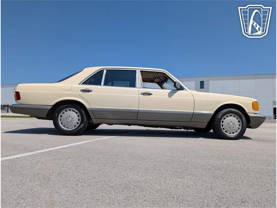 1986 Mercedes-Benz W126 S-Class Sedan - Image 19 of 31