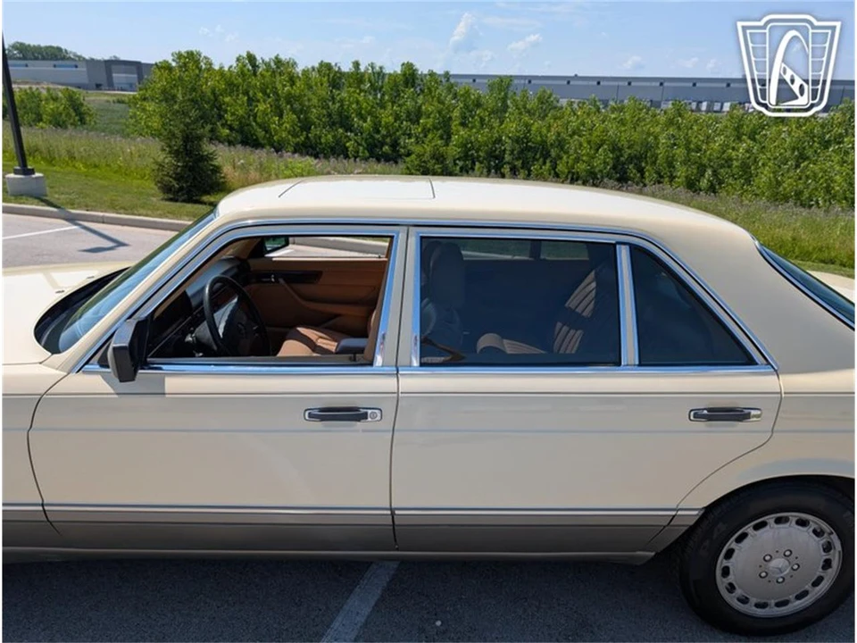 1986 Mercedes-Benz W126 S-Class Sedan - Image 29 of 31