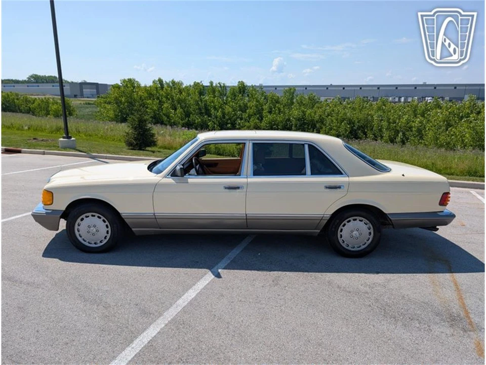 1986 Mercedes-Benz W126 S-Class Sedan - Image 5 of 31