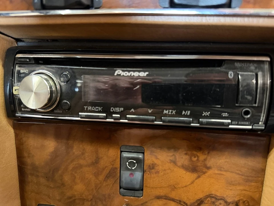 1986 Mercedes-Benz R107 SL-Class - Image 12 of 25