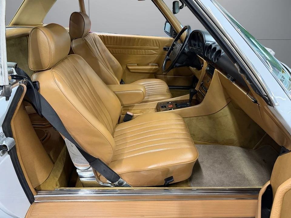 1986 Mercedes-Benz R107 SL-Class - Image 16 of 25