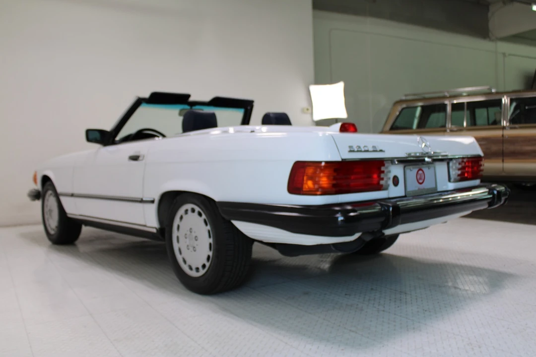 1986 Mercedes-Benz R107 SL-Class - Image 3 of 31