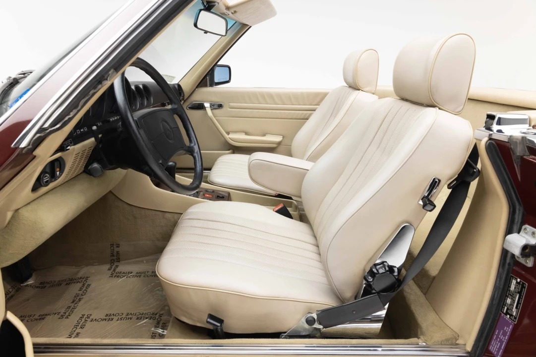 1986 Mercedes-Benz R107 SL-Class - Image 18 of 31