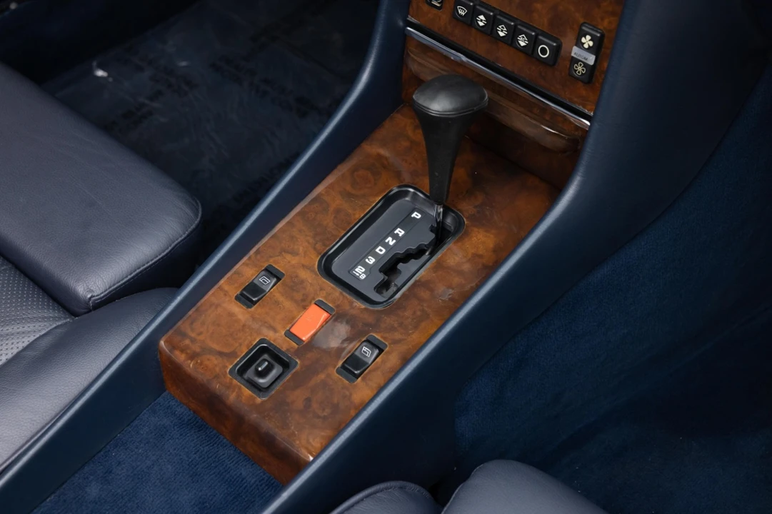 1986 Mercedes-Benz R107 SL-Class - Image 26 of 31