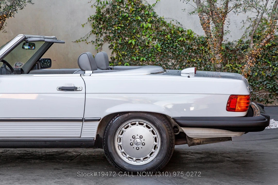1986 Mercedes-Benz R107 SL-Class - Image 26 of 31