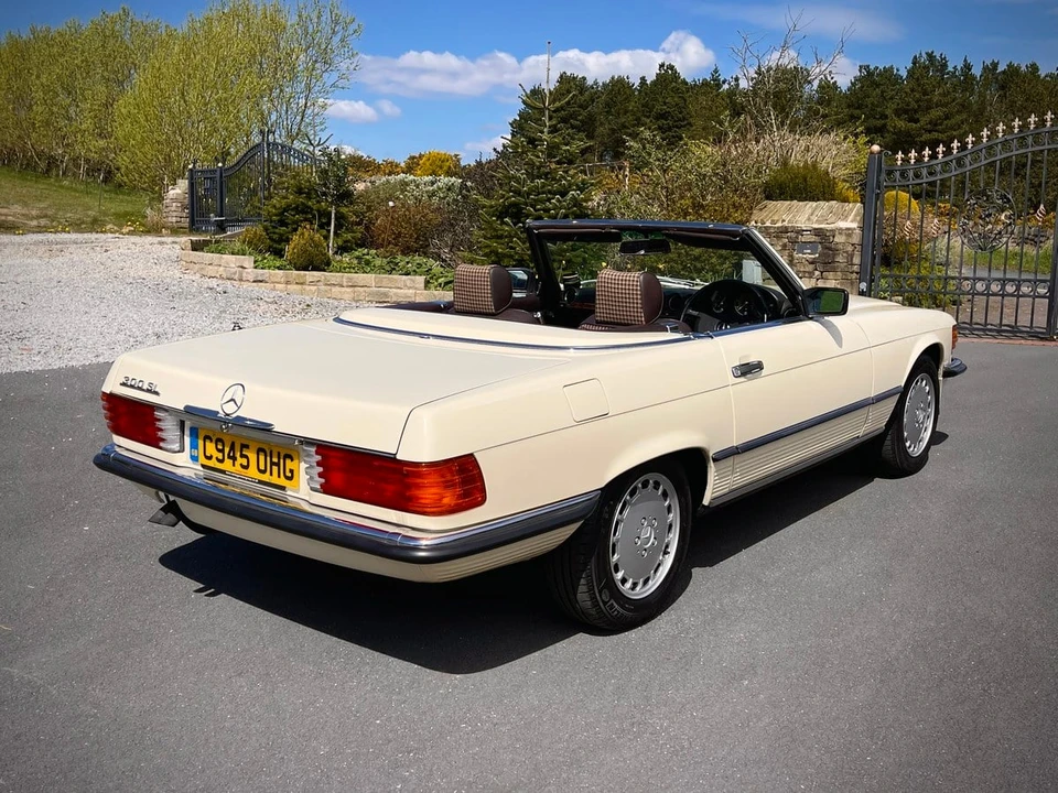 1986 Mercedes-Benz R107 SL-Class - Image 7 of 30
