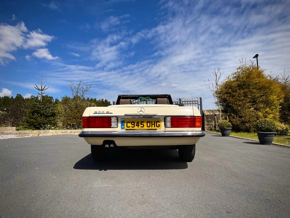 1986 Mercedes-Benz R107 SL-Class - Image 8 of 30