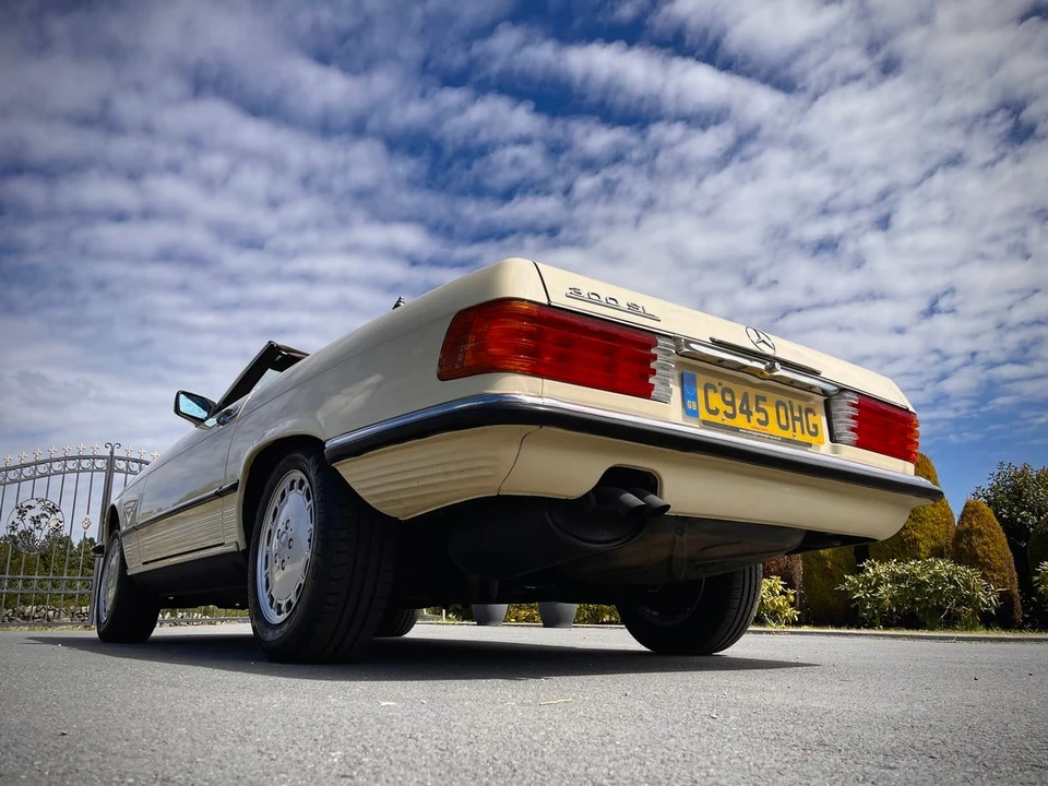 1986 Mercedes-Benz R107 SL-Class - Image 21 of 30