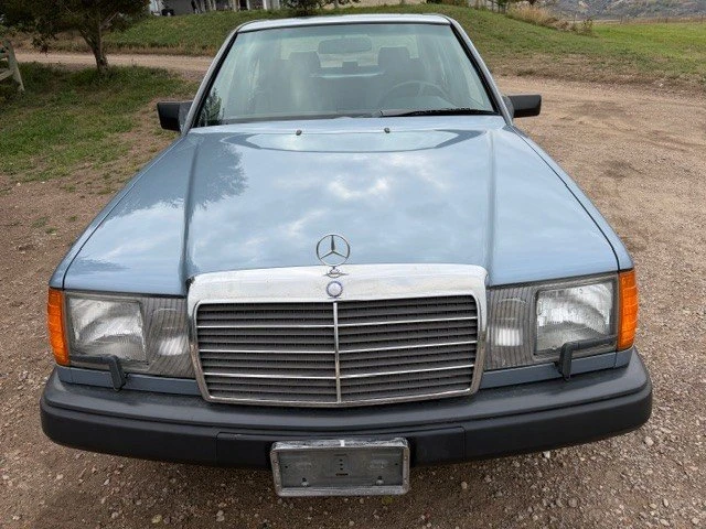 1986 Mercedes-Benz W124 E-Class - Image 3 of 8