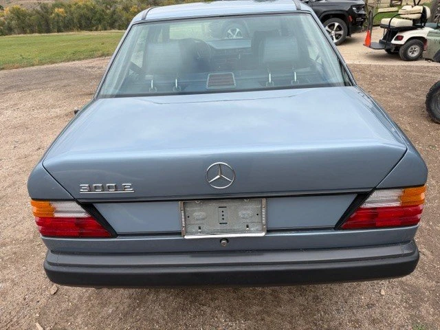 1986 Mercedes-Benz W124 E-Class - Image 4 of 8