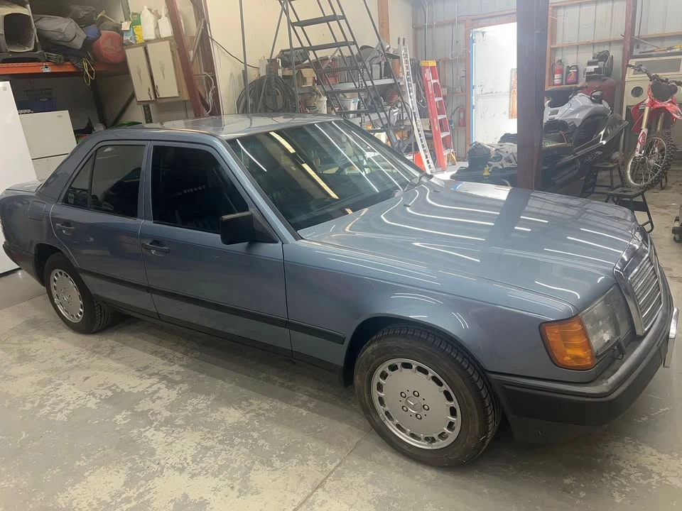 1986 Mercedes-Benz W124 E-Class - Image 2 of 8