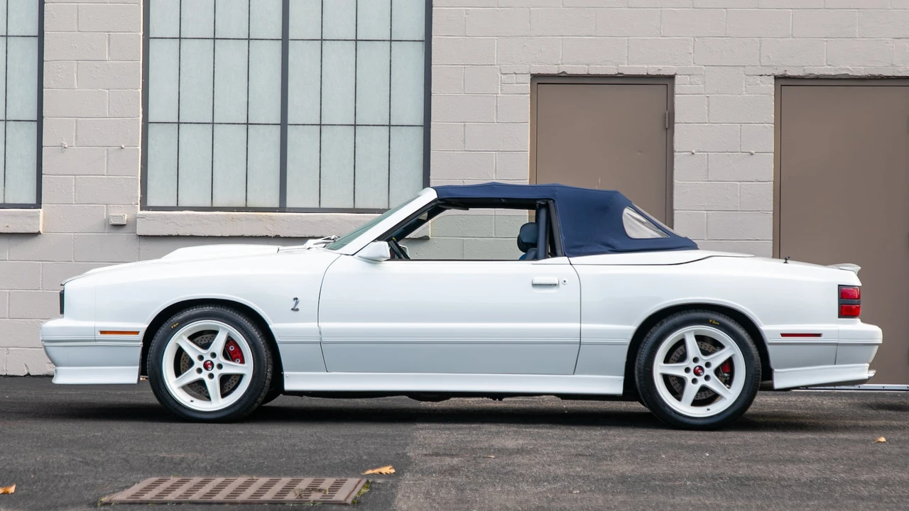1986 Mercury Capri - Image 2 of 15