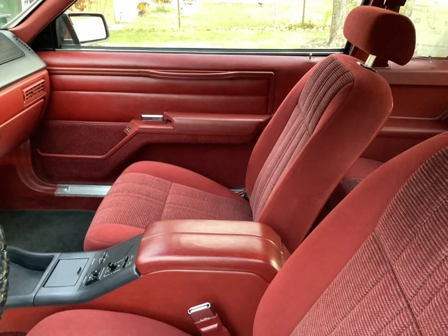 1986 Mercury Cougar 4th+ Gen - Image 24 of 31
