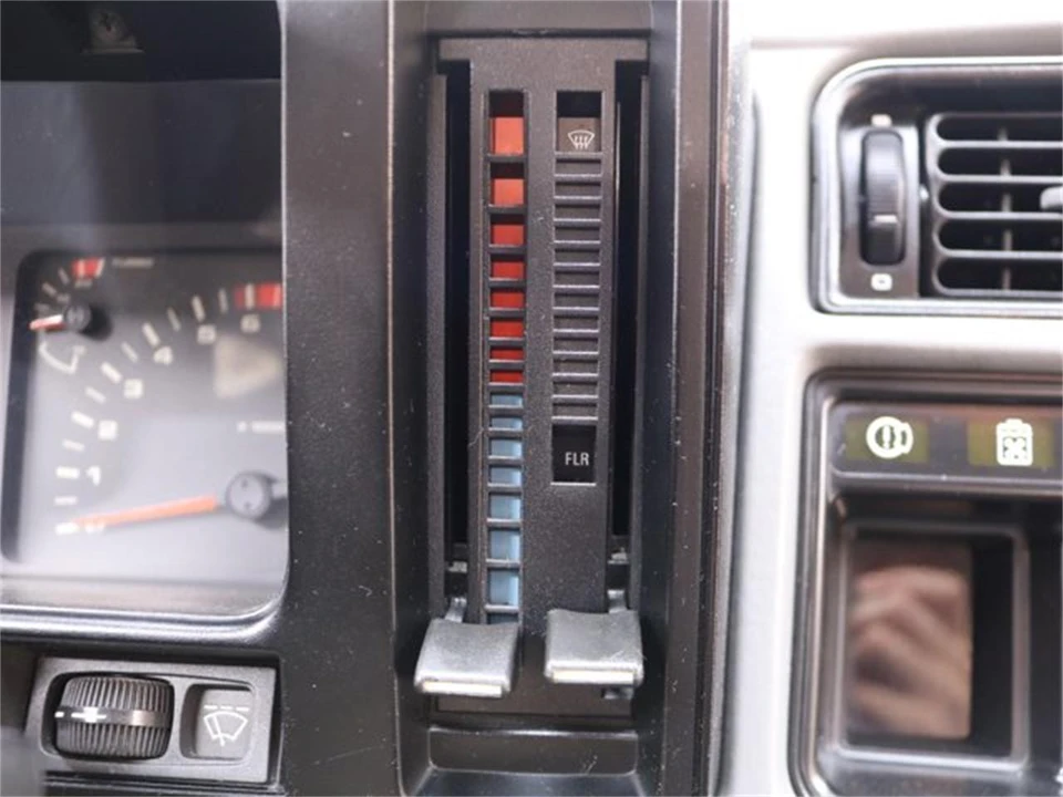 1986 Merkur XR4Ti - Image 12 of 31