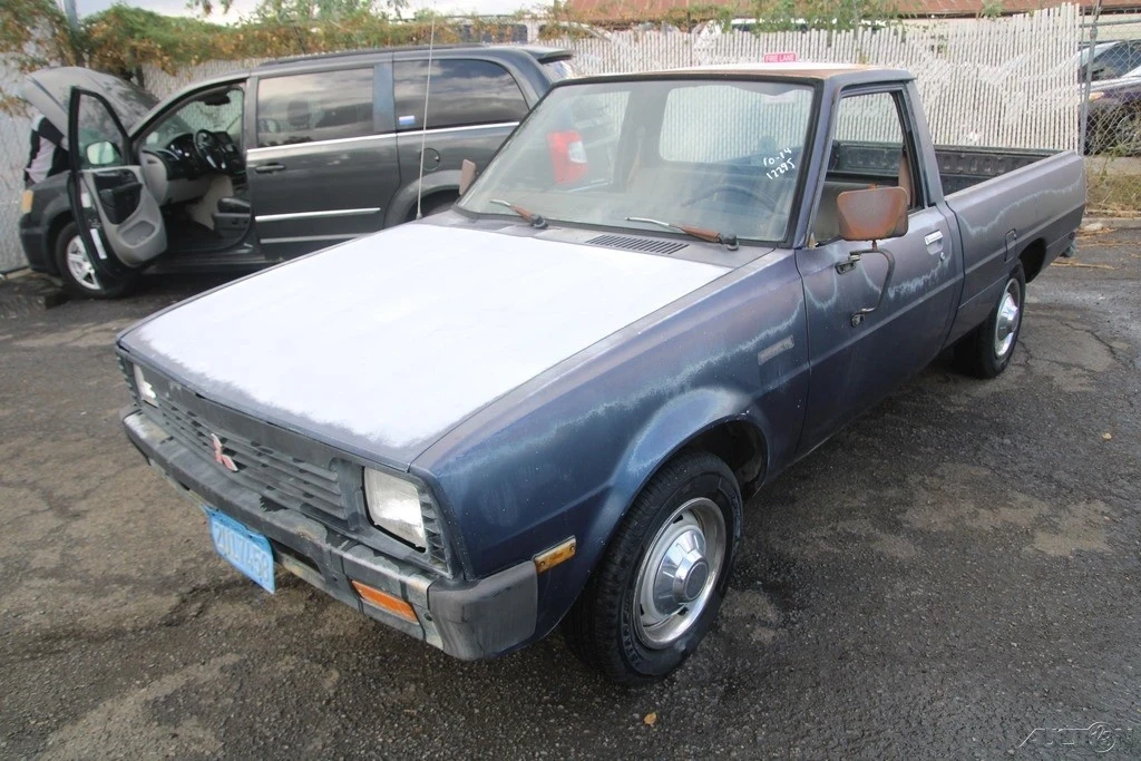 1986 Mitsubishi Triton 2nd Gen - Image 2 of 21